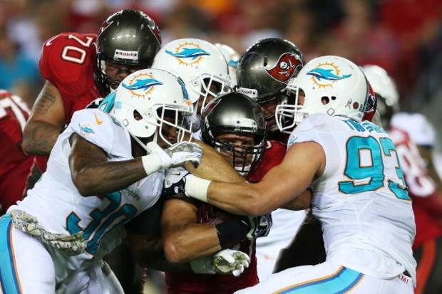 miami-dolphins-v-tampa-bay-buccaneers-1111132.jpg 