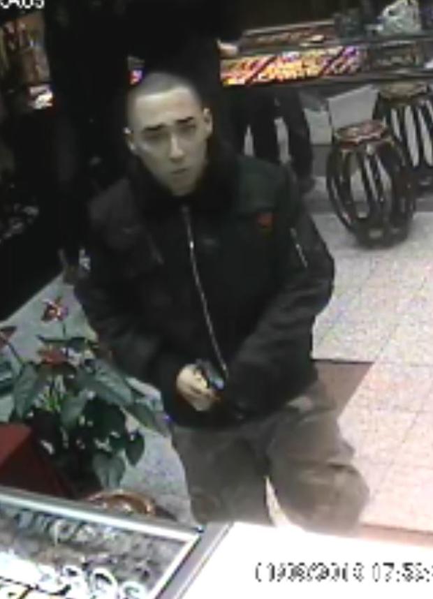 Chinatown jewelry store armed robbery suspect 