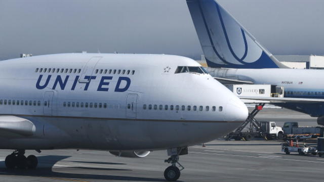 united-airlines.jpg 