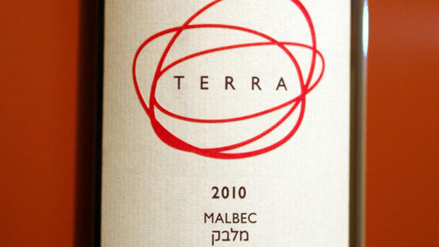 Teperberg-Terra-Malbec-2010-682x1024 
