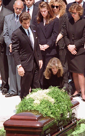 JK_Funeral_52033819.jpg 