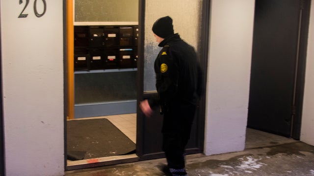 iceland_police_453097161.jpg 