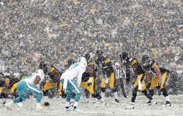 miami-dolphins-v-pittsburgh-steelers128133.jpg 