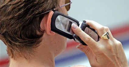 Cell phone jammers illegally silence annoying calls CBS News