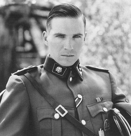 Fiennes_Schindlers_List_03.jpg 
