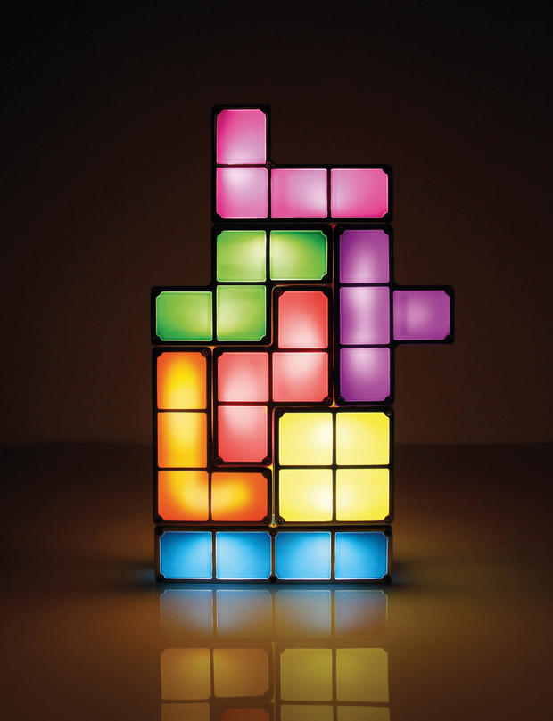3_tetris_stackable_LED_ desk_lamp_mood.jpg 