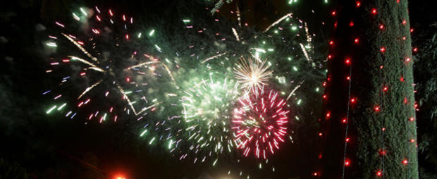 fireworks legoland nye new years 610 header 