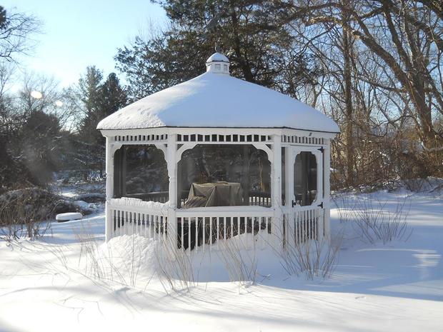 edward-lauer-9-inches-of-snow-in-old-bridge.jpg 