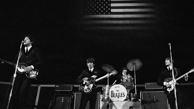 Beatles_Gunderson_64_01_San_Francisco_flag.jpg 