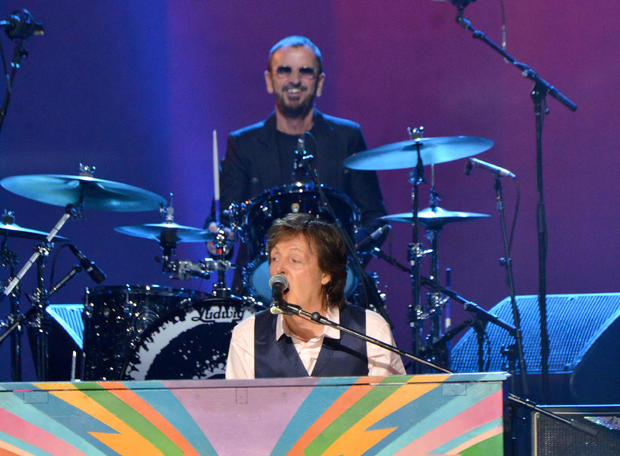 paul-mccartney-and-ringo-starr-by-larry-busacca.jpg 
