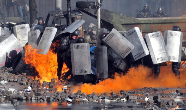 riots-in-ukraine-and-venezuela2.jpg 