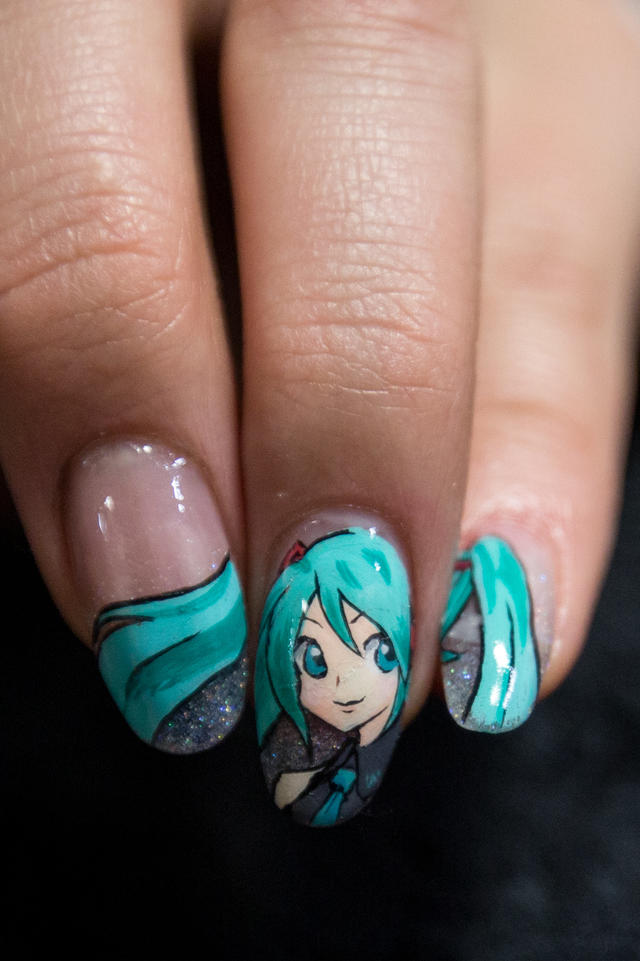 Why is it that when you're drawing a hand for an anime girl, and the nails  are visible, it appears like there's a missing line? - Quora
