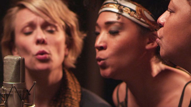 lean-on-me-20-feet-from-stardom.jpg 