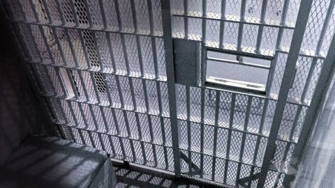 jail.jpg 