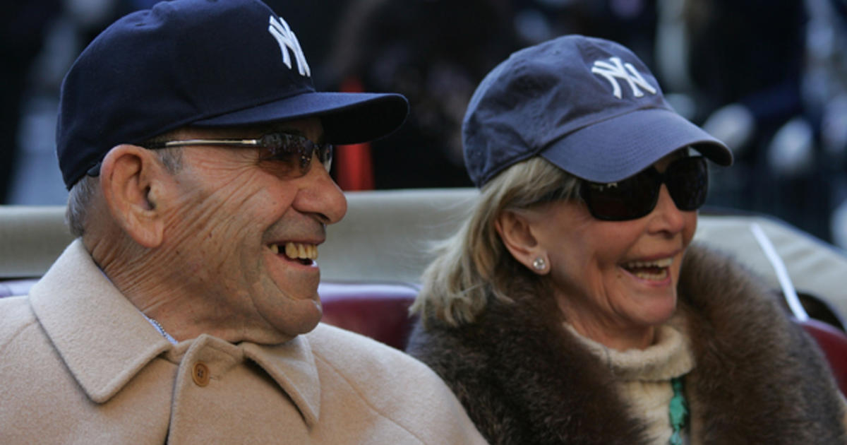 Carmen Berra, Wife Of Yankees Legend Yogi, Dead At 85 - CBS New York
