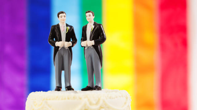 gay-marriage-wedding-cake.jpg 