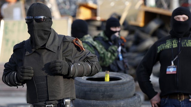 ukraine-masked-gunman-donet.jpg 
