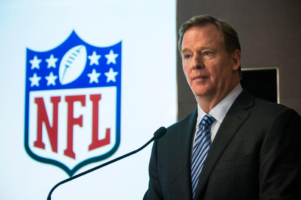 NFL Commissioner Roger Goodell And GE Chairman Jeffery Immelt Discuss "Head Health Challenge" 