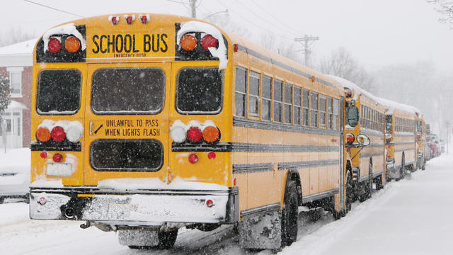 snow-school-buses.jpg 