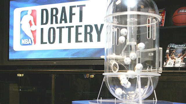 nba-draft-lottery-machine-74317382-1.jpg 