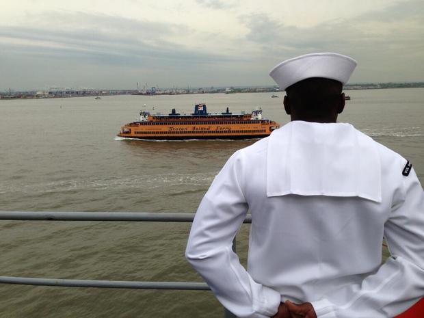 staten-island-ferry-pilot-gave-the-uss-oak-hill-a-shout-out-in-the-form-of-three-blasts-from-his-horn-peter-haskell.jpg 