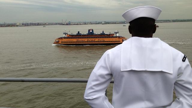staten-island-ferry-pilot-gave-the-uss-oak-hill-a-shout-out-in-the-form-of-three-blasts-from-his-horn-peter-haskell.jpg 