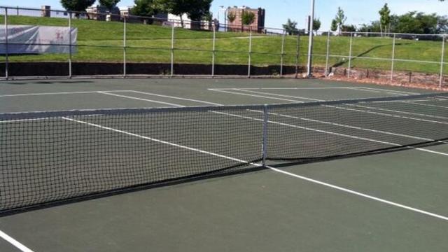 tennis-court.jpg 