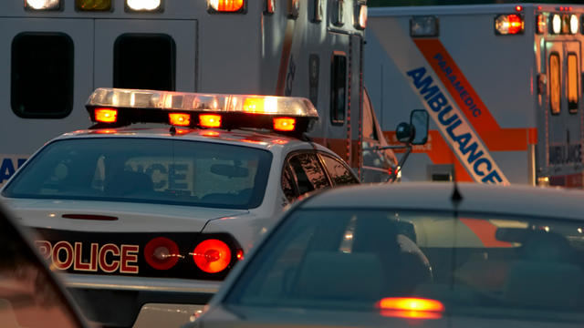 ambulance-police-car.jpg 