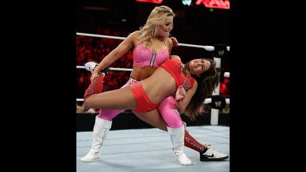 Natalya Hart WWE 4 