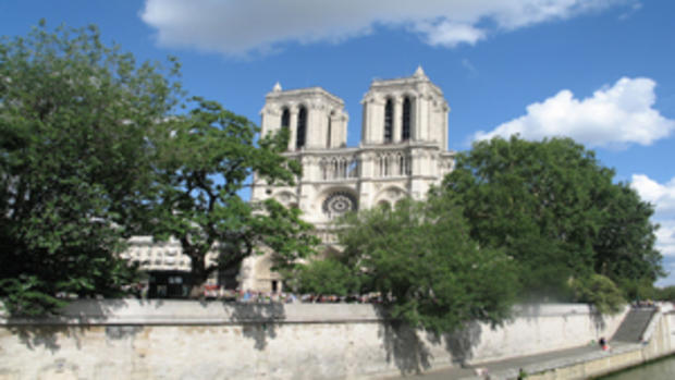 Notre Dame de Paris (Credit, Randy Yagi) 