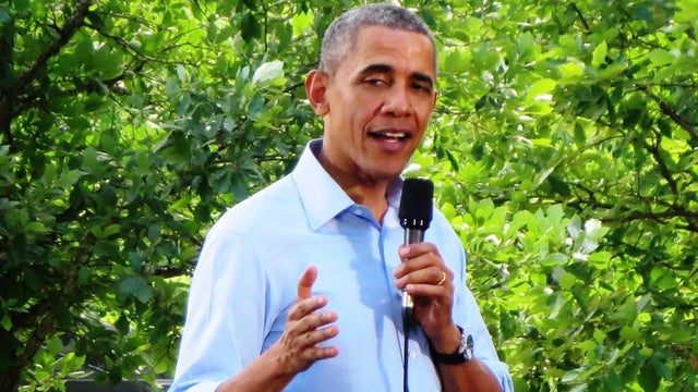 obamatownmtg062614b.jpg 