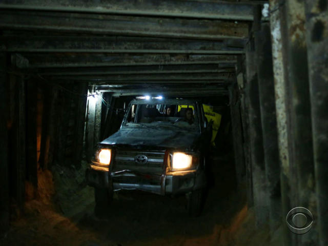 In Gaza, Israelis Display Tunnel Wide Enough to Handle Cars - The