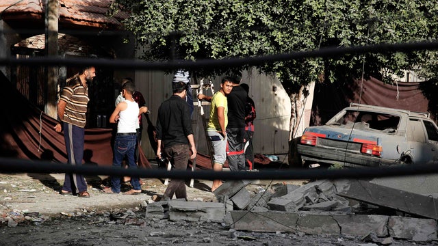 2014-07-25t073056z867037862gm1ea7p16w401rtrmadp3mideast-gaza.jpg 