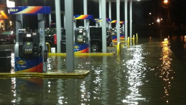 flooded-gas-station.jpg 