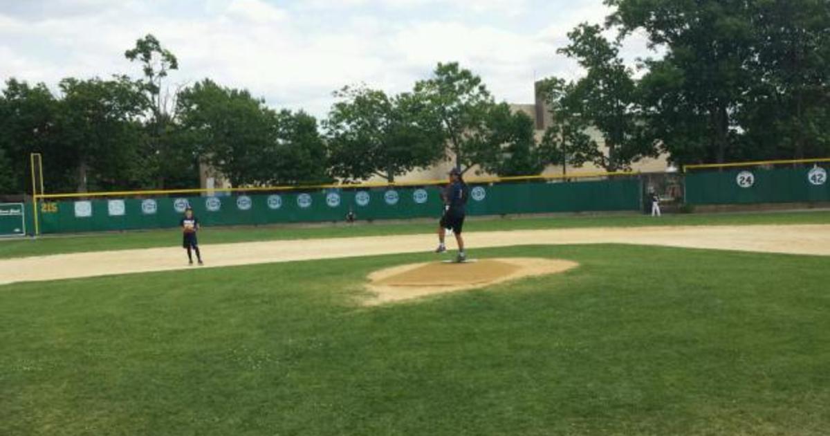 Mo'ne Davis explains why she won't be pitching in college softball