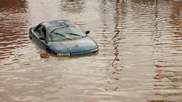flood-car.jpg 