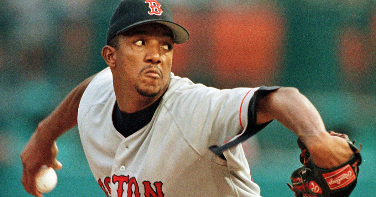 Which hat will Pedro Martinez wear into the Hall of Fame: Expos