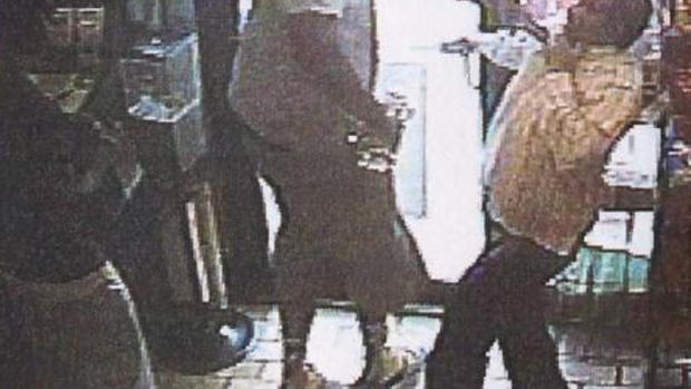 Surveillance video of store robbery in Ferguson 
