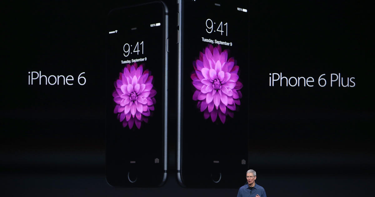 Apple Unveils New Larger Iphone 6 Smartwatch Cbs New York