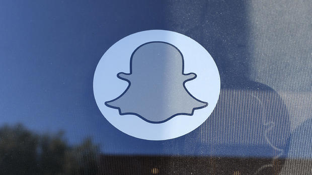 snapchat logo social media 