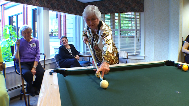 elderly-pool-players.png 