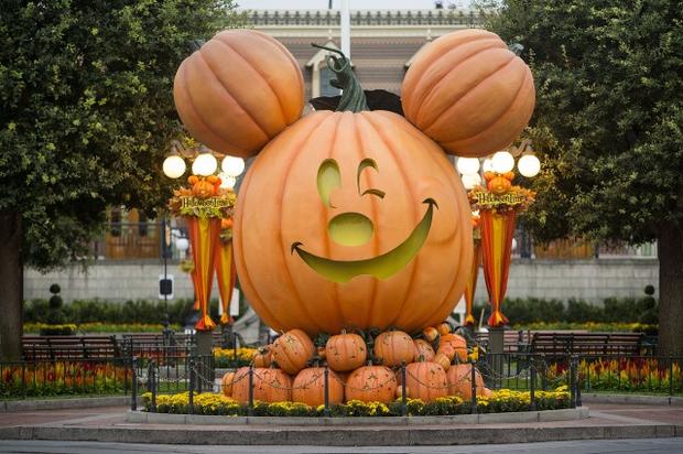 mickey halloweentime Disneyland 