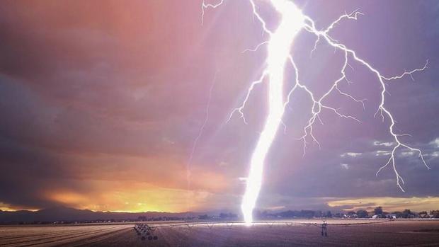 johnstown-lightning1.jpg 