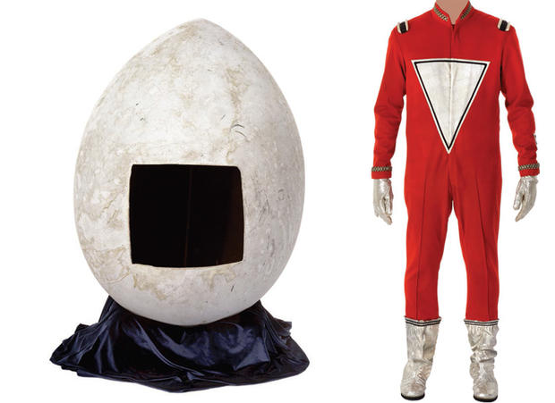 profiles-auction-mork-and-mindy-costume-egg.jpg 