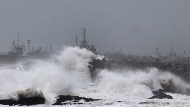 cyclone hudhud 