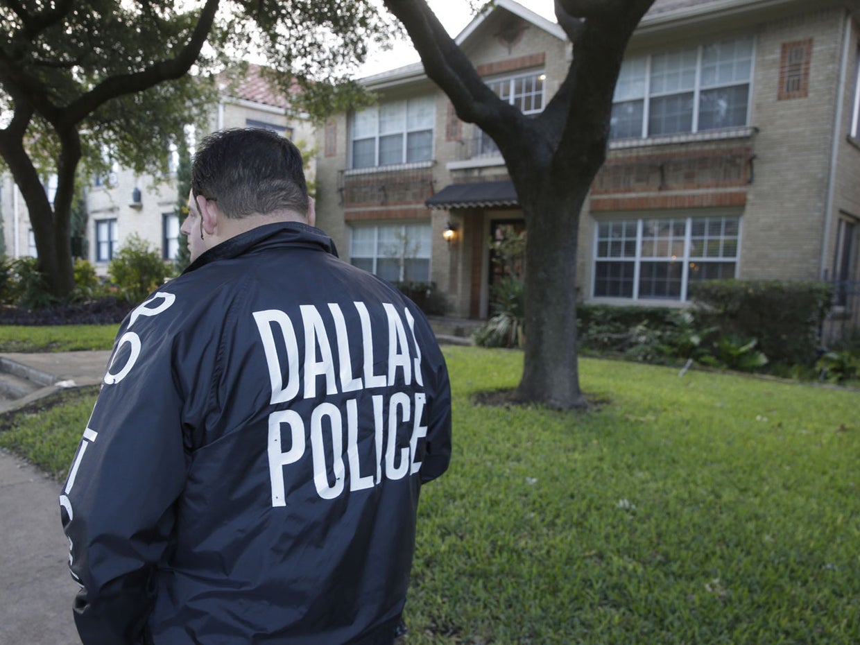 dallasebolaap917721873690.jpg 