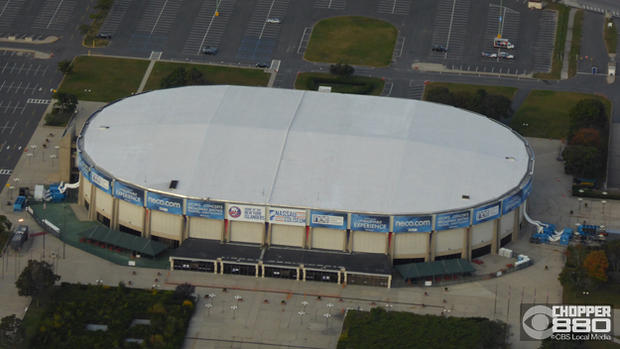 Nassau Veterans Memorial Coliseum - Exterior 