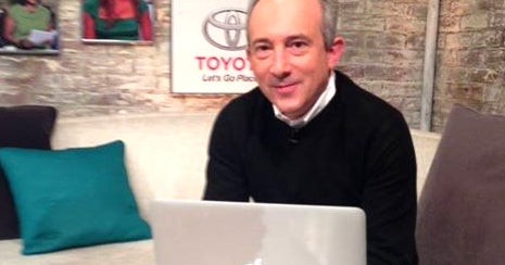 Is Ebola airborne? Dr. Agus answers your questions on Facebook - CBS News