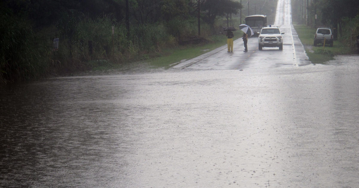 Hurricane Ana Brushes Hawaii With High Winds Strong Waves Cbs News 0136