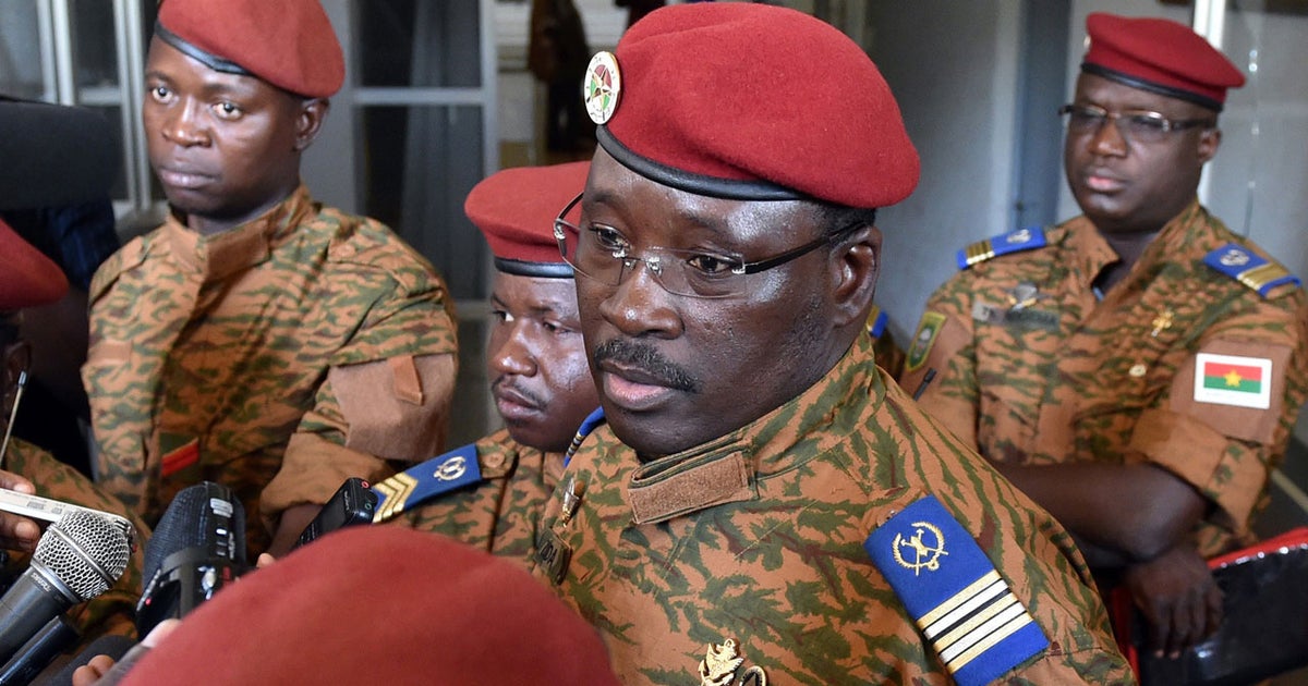 Burkina Faso military promises to drop the reins of power - CBS News